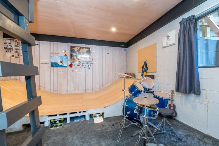 106a Easther Crescent Kew_19