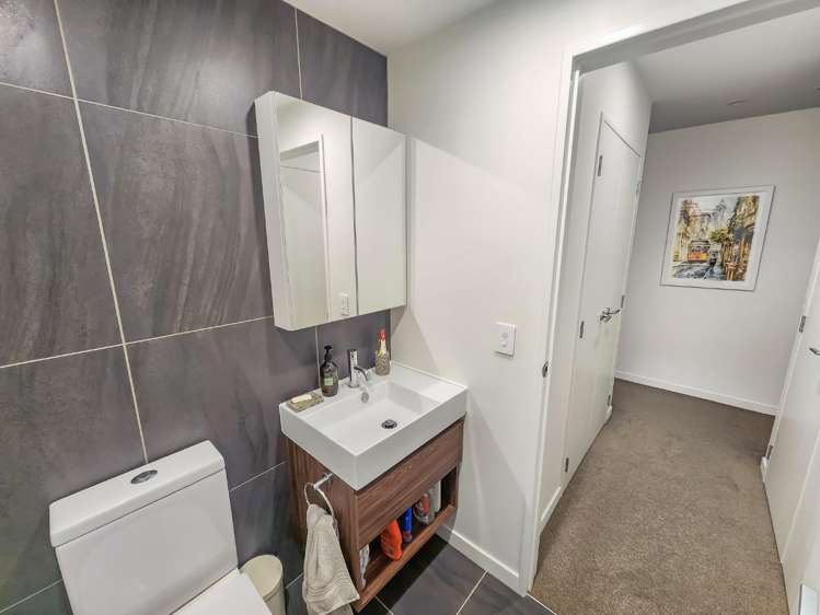 107/212 Willis Street 2185_7