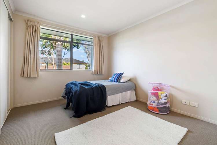 29 Aberdeen Crescent Wattle Downs_14