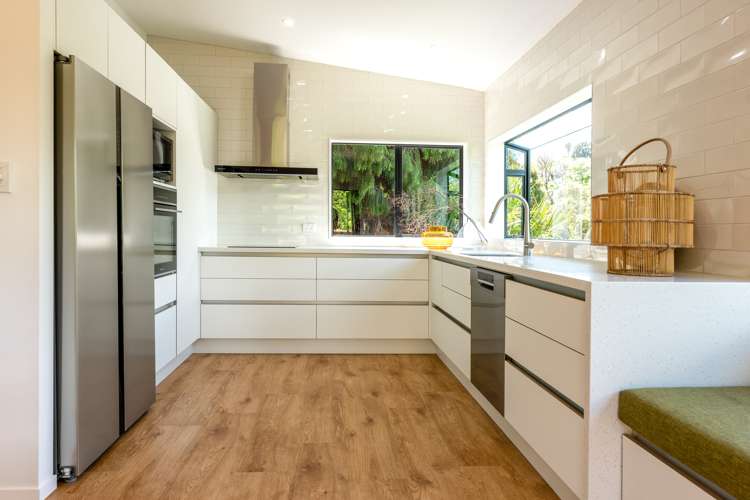 11 Lannan Road Surfdale_7