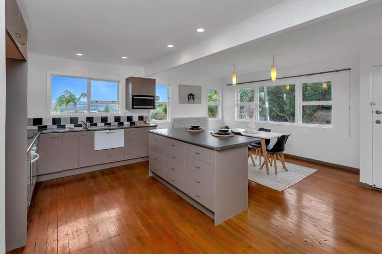 4 Hilltop Avenue Morningside_5