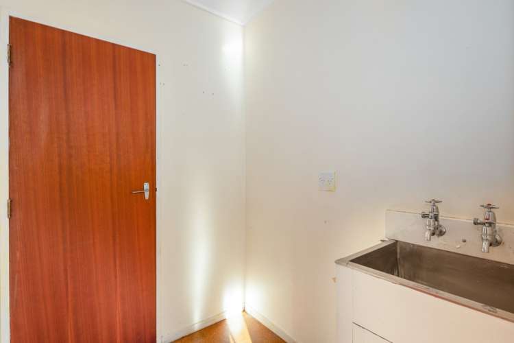 9/171 Queens Drive Lyall Bay_5