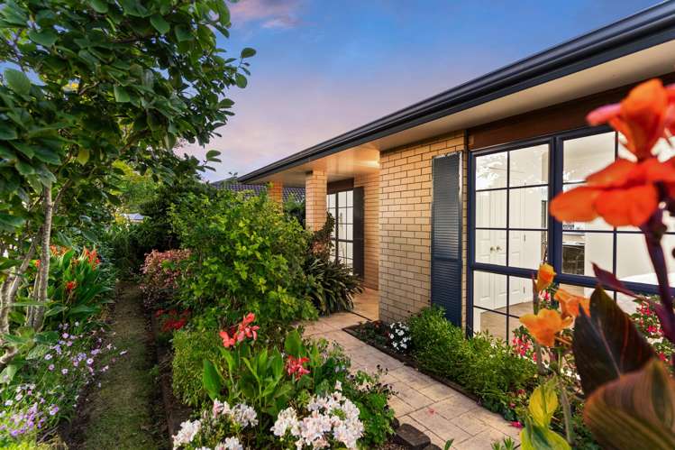 40 Cottesmore Place Huntington Park_16