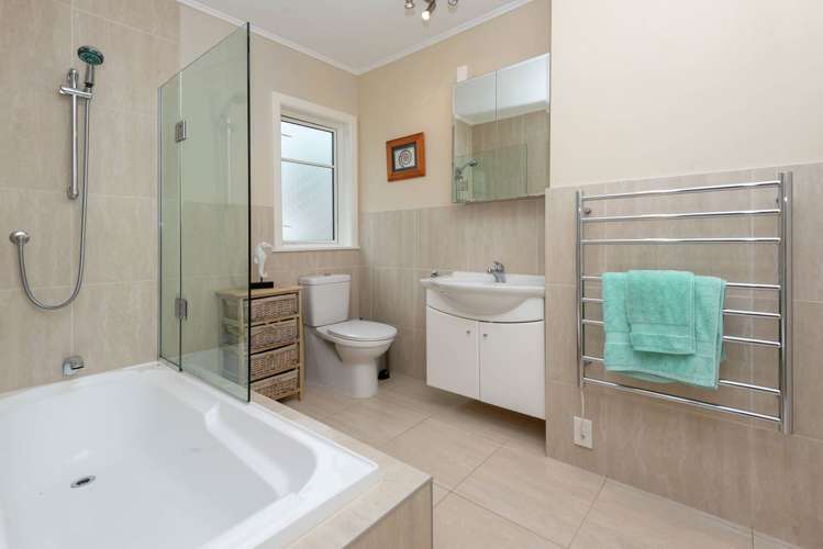 25 Evelyn Road Cockle Bay_13