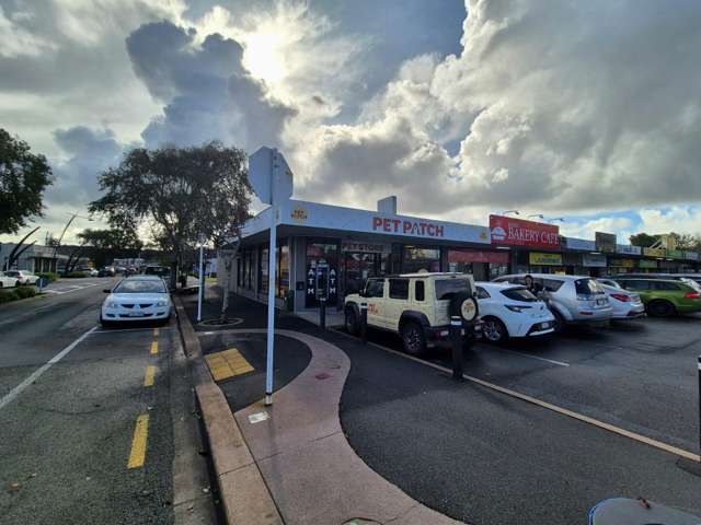 1/320 Main road Huapai_1