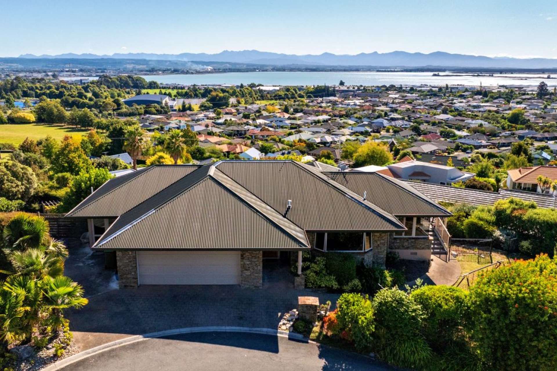 18 Clairmont Heights Stoke_0