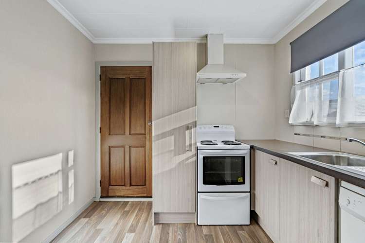 210 Lorn Street Glengarry_11