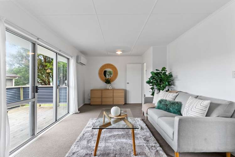 19 Antrim Crescent Wainuiomata_7