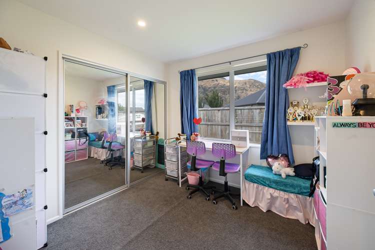 16 Oxfordshire Avenue Lower Shotover_10