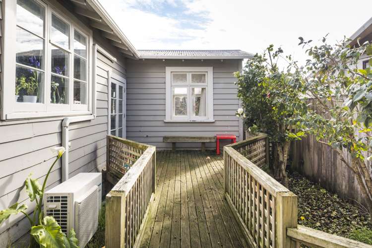 32 Knowles Street Terrace End_11