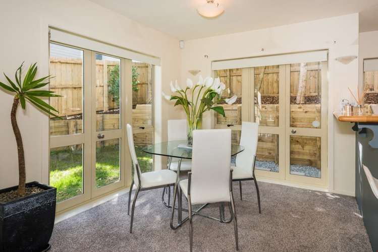 2/24 Fields Parade Oteha_3