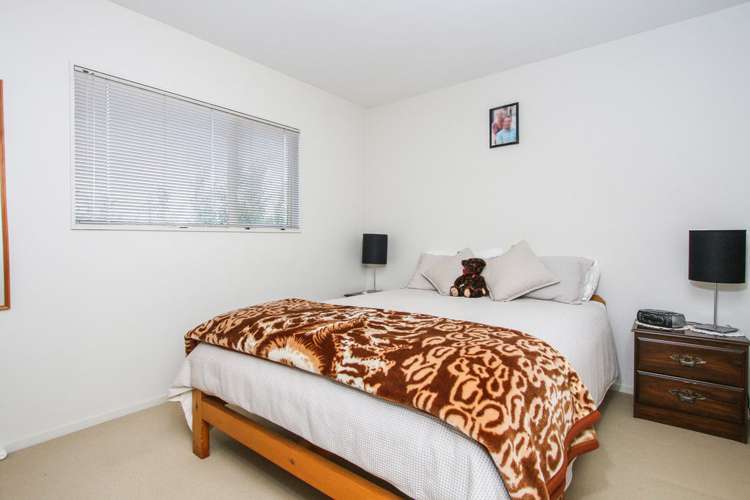 107 Gracechurch Drive Flat Bush_13