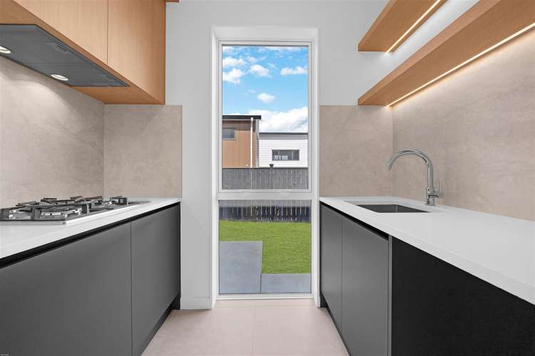 5 Hapukupuku Avenue Beachlands_19