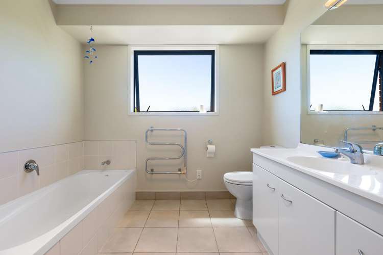 4 Protea Drive Cable Bay_19