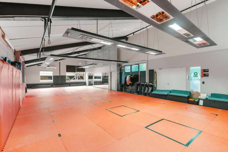 152-154 First Avenue Avenues_9