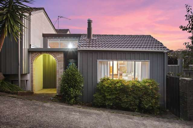Prime Northcote Cutie on Howard Rd!