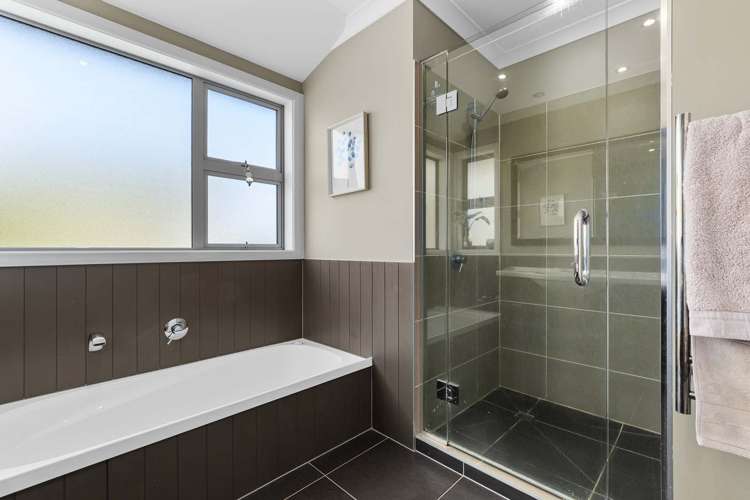 22 Andrew Place Otumoetai_17