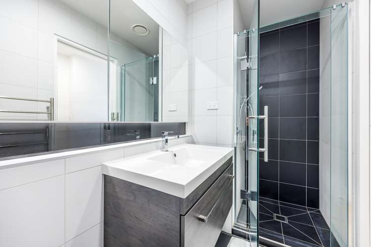 418/19 Rawene Road Birkenhead_12