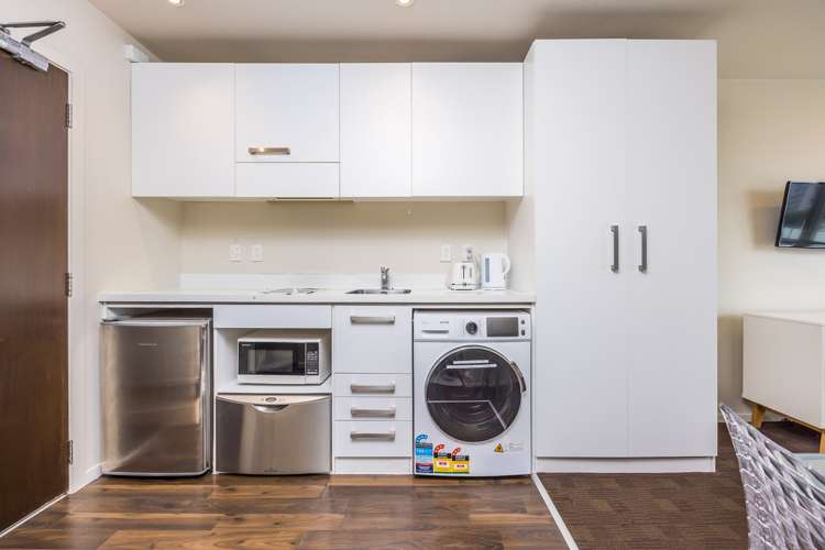 1212/10 Waterloo Quadrant Auckland Central_9