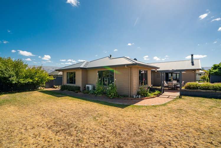 5 Larch Crescent Alexandra_12