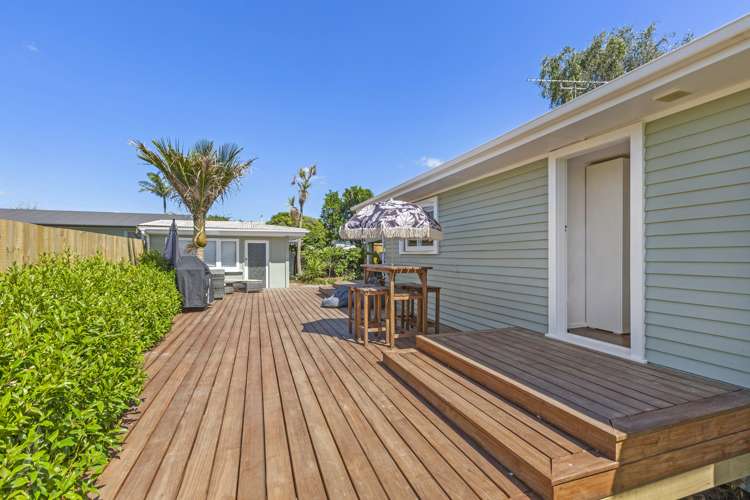 21 Lorenzen Bay Road Raglan_31