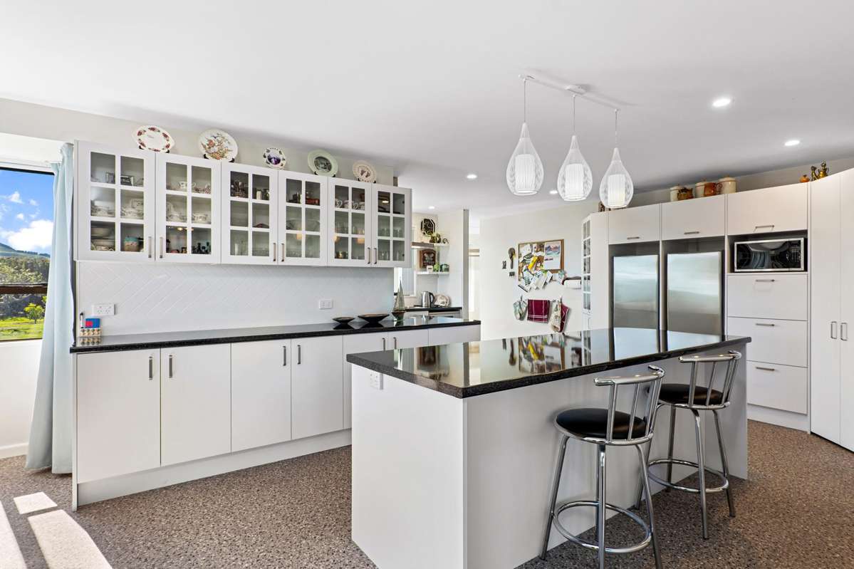 481 Ridge Road_4