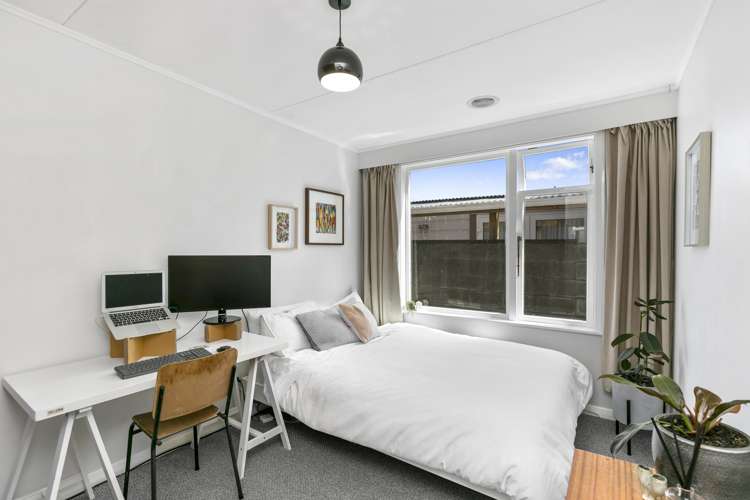 7 Luxford Street Berhampore_9