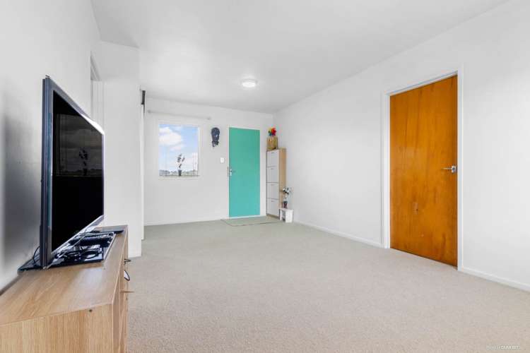 1/6 Eden View Road Sandringham_9