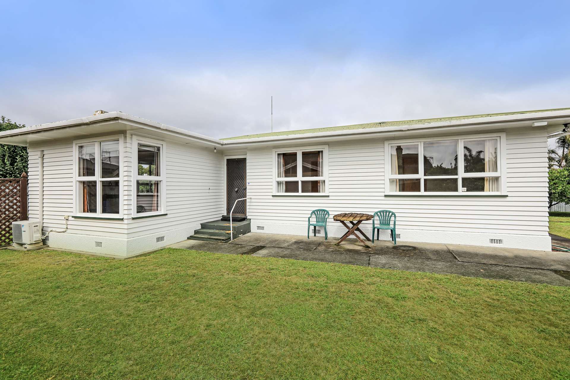 1002A Plunket Street Saint Leonards Hastings Houses for Sale