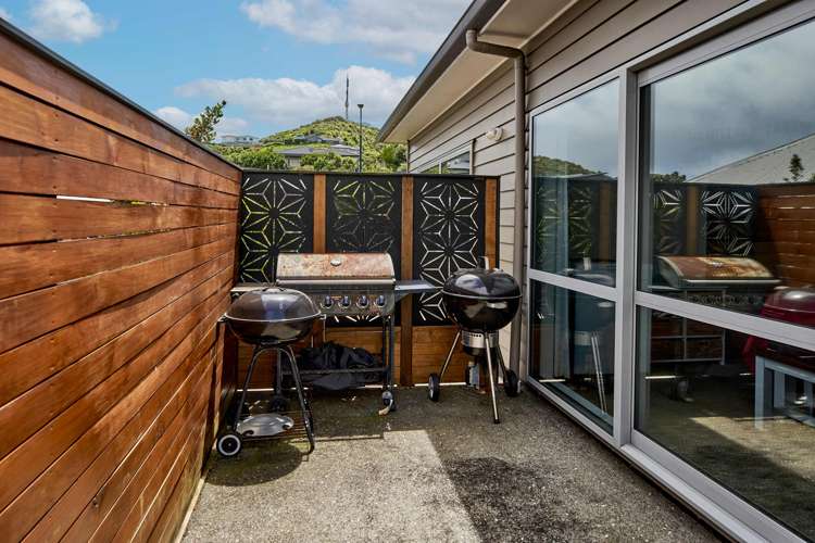 25 Paparoa Crescent Aotea_22