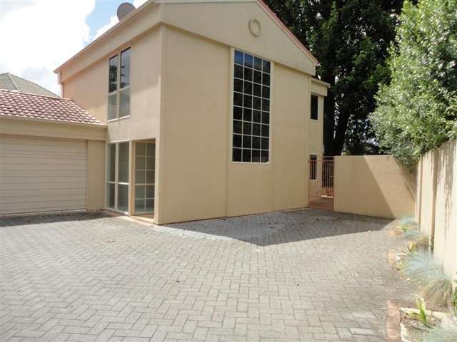 Centrally located Townhouse