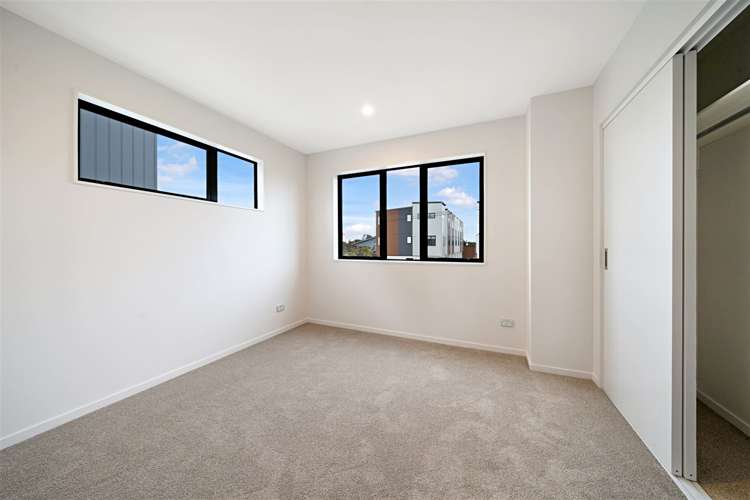 1/2 Abbotleigh Avenue Te Atatu Peninsula_6