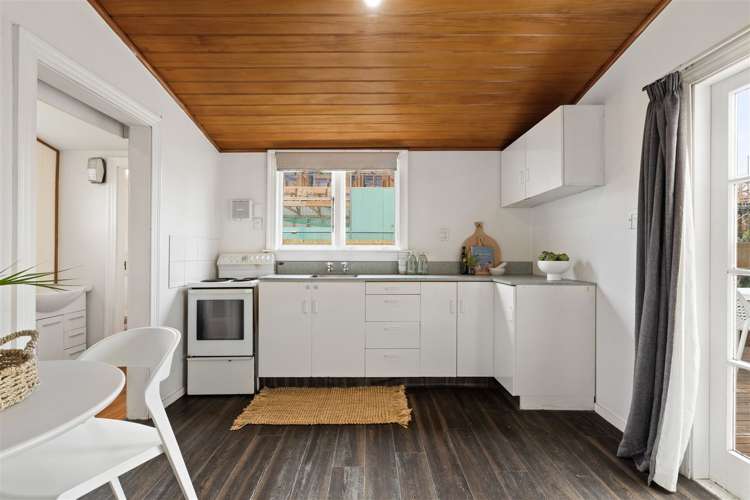 46 Hopkins Street Woolston_6