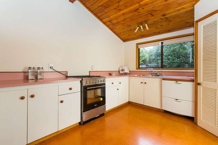 8 Garry Road Mt Eden_9