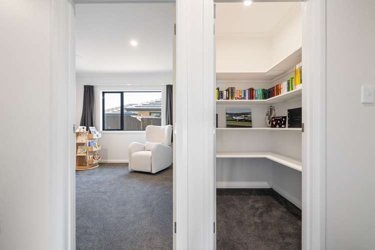 48 Sardinia Grove Fitzherbert_28