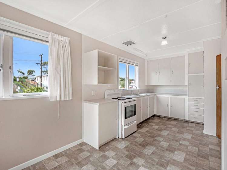 10 Burns Street Tawhero_9