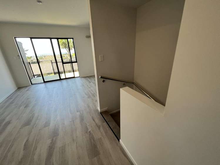 17/241 Don Buck Road 11410_6