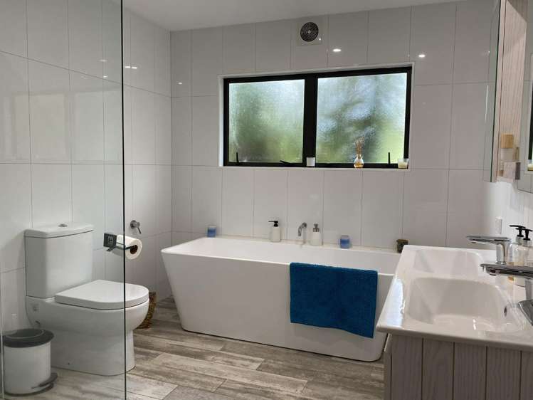 343 Whitehills Road 1819_11