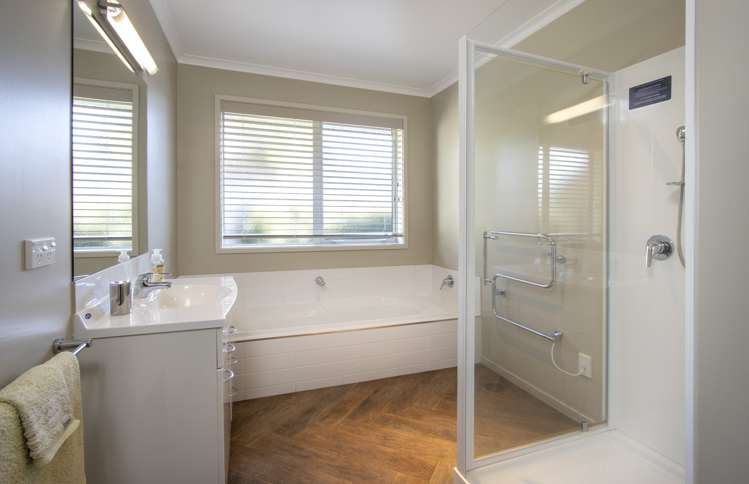 2 Ladbrook Lane Richmond_14