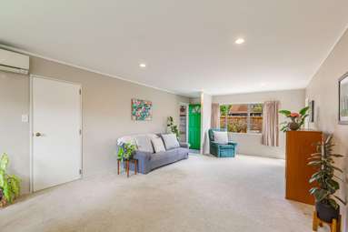 2/13 Swanson Road_4