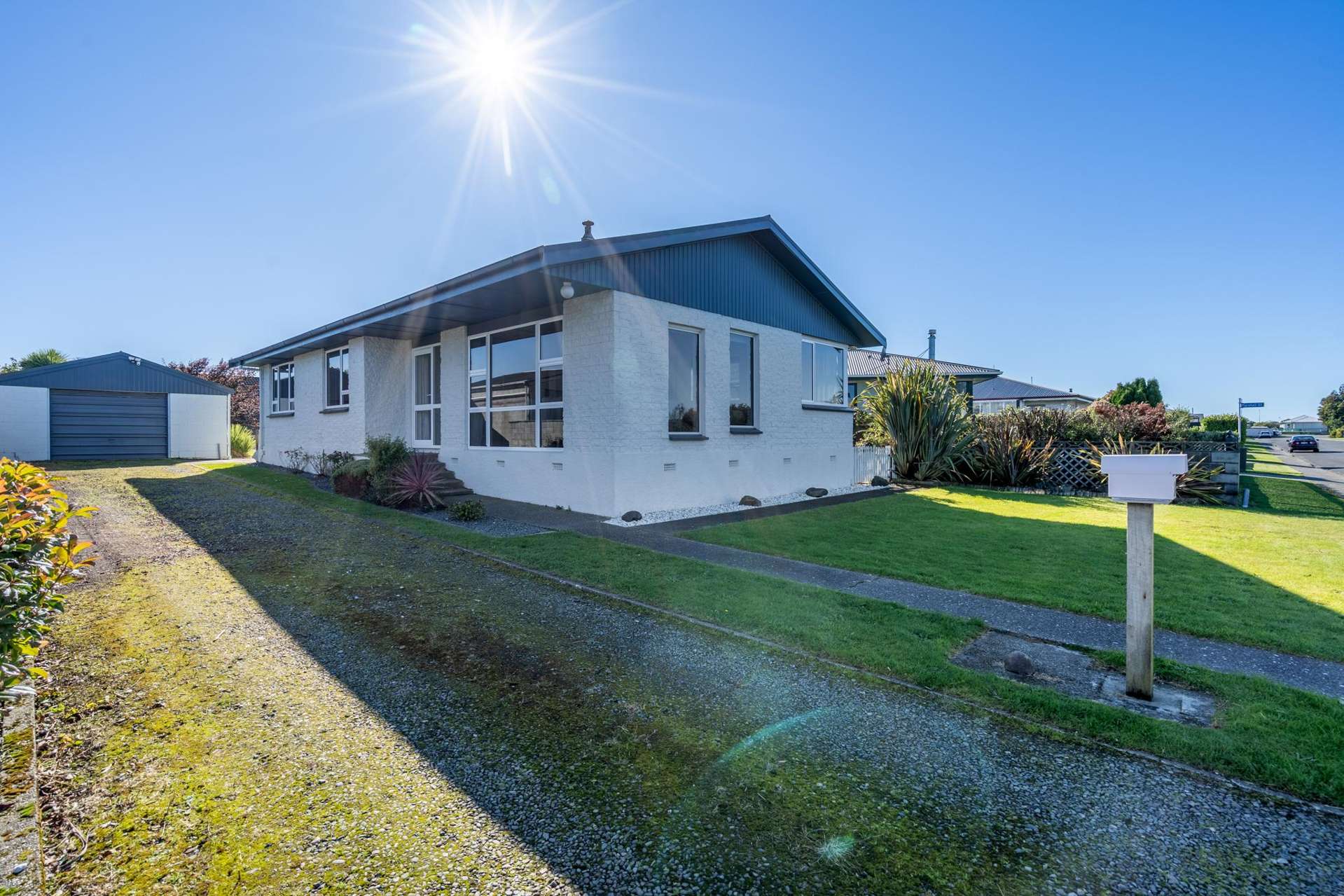 34 Lothian Crescent Strathern_0