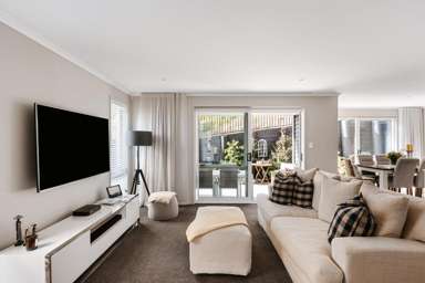 307A Lakes Boulevard_3
