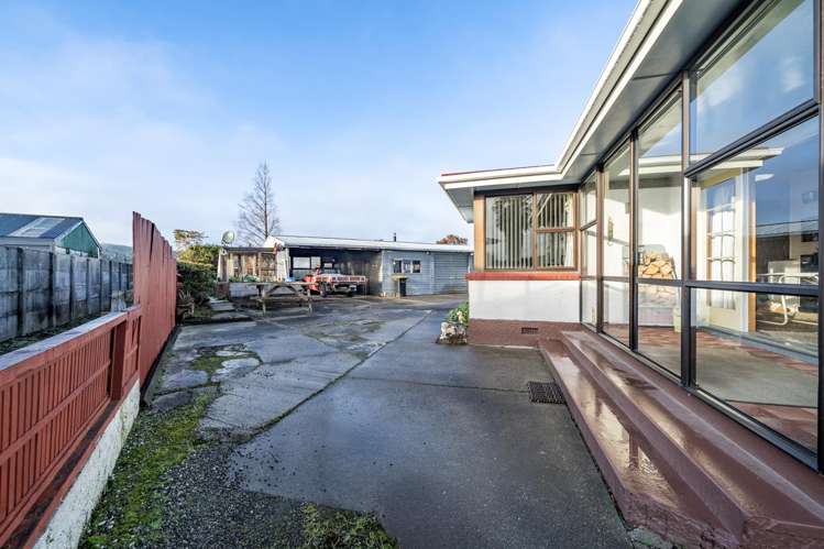 12 Anderson Place Gore Surrounds_19