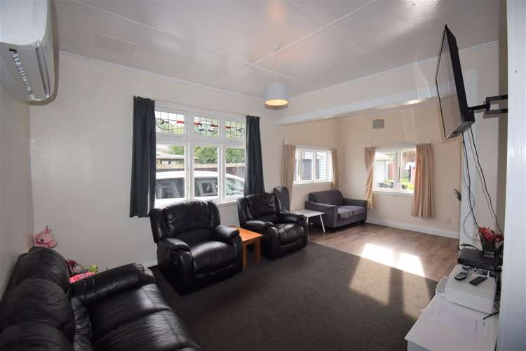 170 Weld Street Hokitika_6