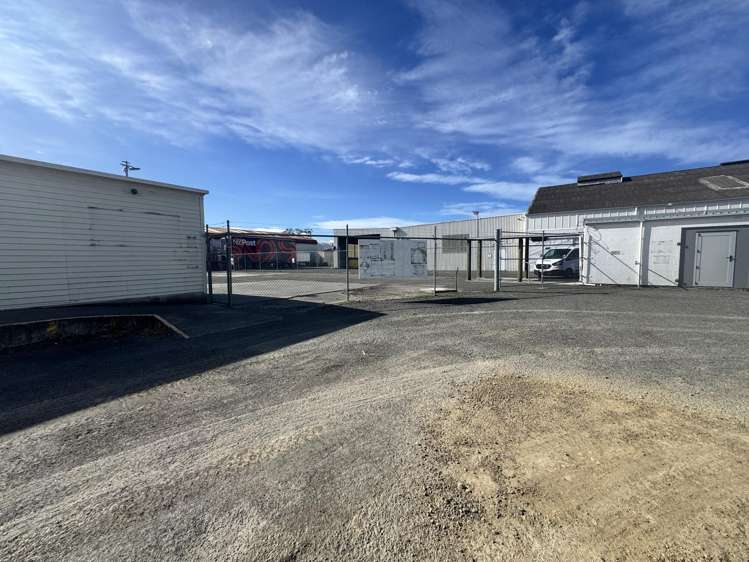 Rear Yard/140 Taradale Road Pirimai_4