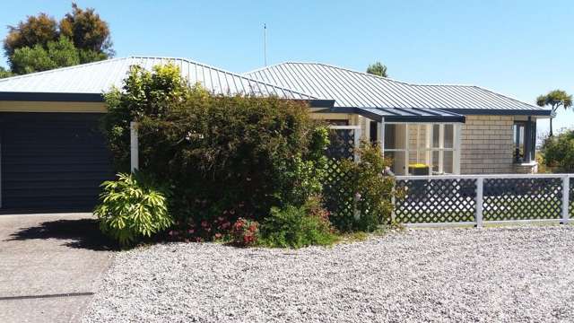 3 Alpine View Hokitika_1