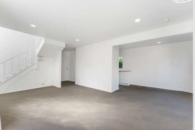 2/34 Seine Road Forrest Hill_3