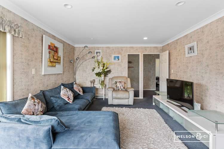 10 Silkwood Grove Totara Heights_27