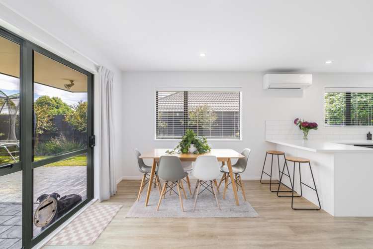 15 Farquhars Road Redwood_19