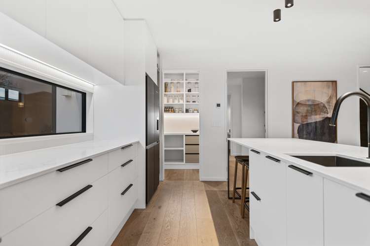 23 Nederland Avenue Burwood_5